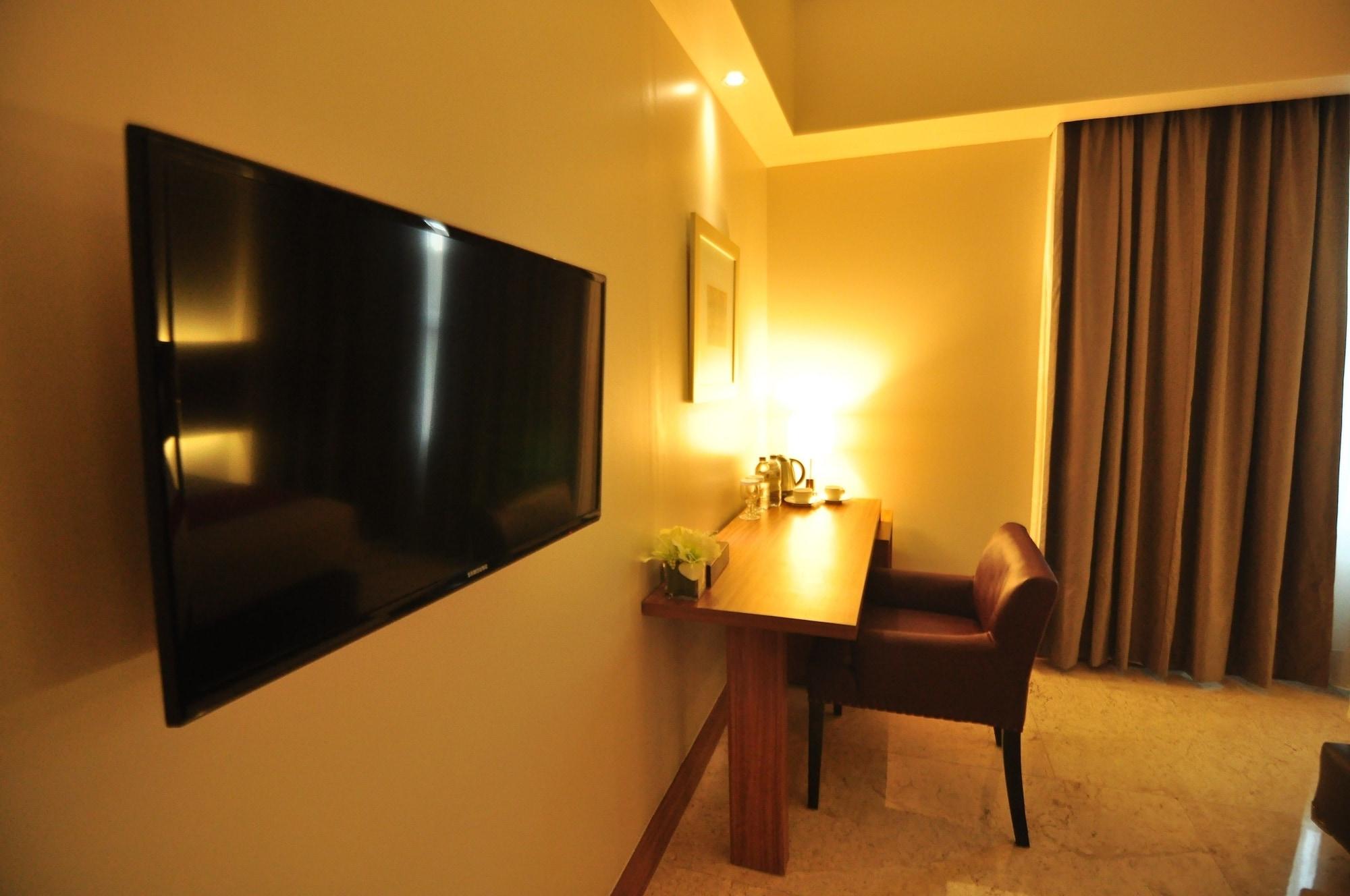Demelia Hotel Makassar Eksteriør billede