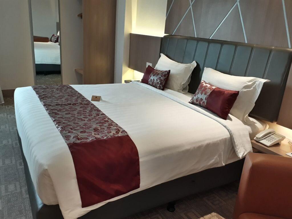 Demelia Hotel Makassar Eksteriør billede