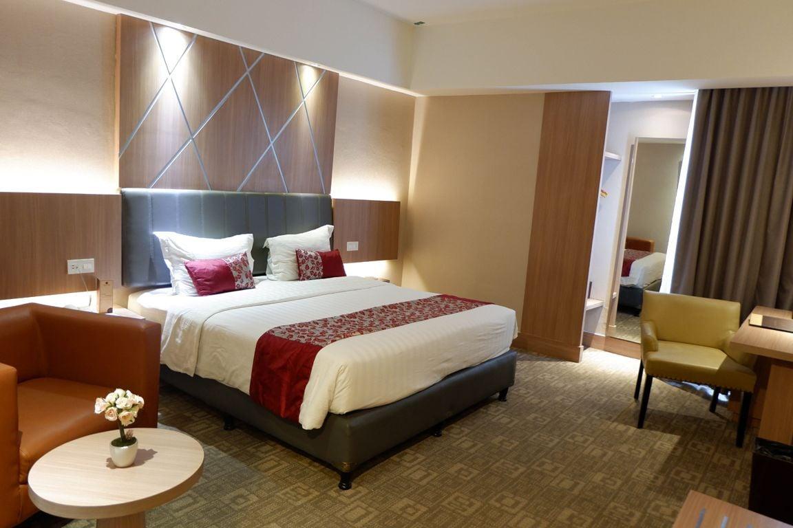 Demelia Hotel Makassar Eksteriør billede