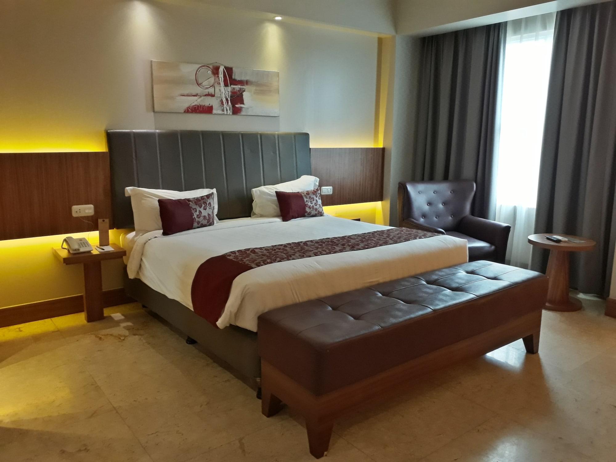 Demelia Hotel Makassar Eksteriør billede