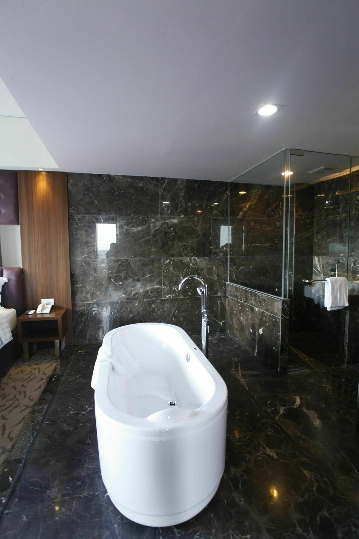 Demelia Hotel Makassar Eksteriør billede